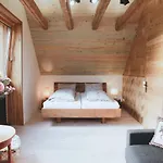 Apartment Der Baum Hideaway