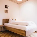 Apartment Der Baum Hideaway Inzersdorf im Kremstal