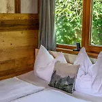 Apartamento Der Baum Hideaway *