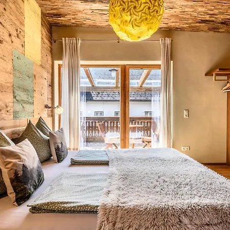 Der Baum Hideaway