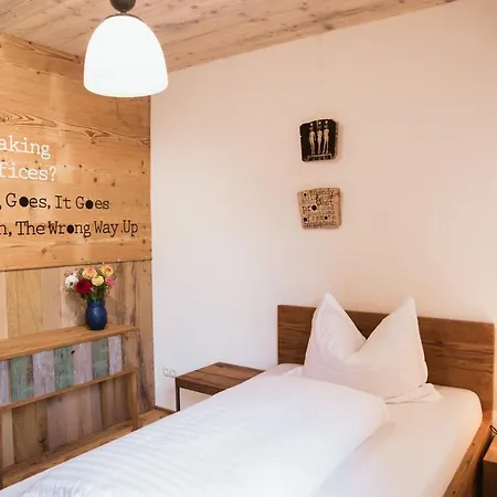 Der Baum Hideaway * Inzersdorf im Kremstal