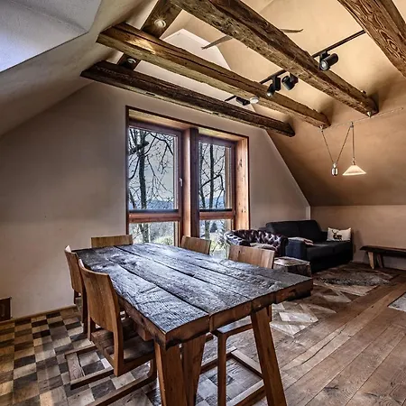 Der Baum Hideaway Apartment