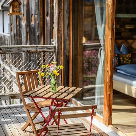 Der Baum Hideaway Apartment *