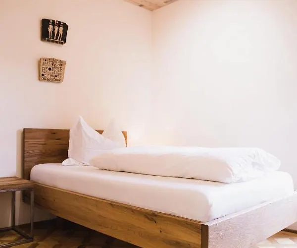 Appartement Der Baum Hideaway Inzersdorf im Kremstal