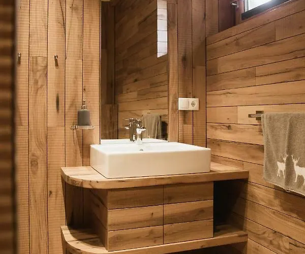 Der Baum Hideaway Appartement Inzersdorf im Kremstal